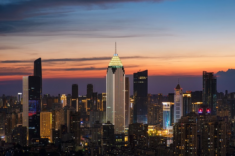 在面向新市民和青年人时,要始终坚持小户型低租金 